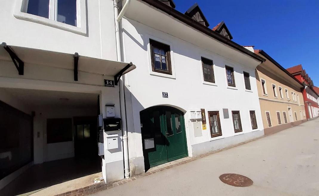 Lounge-Style-Hostel Sankt Veit an der Glan Eksteriør bilde